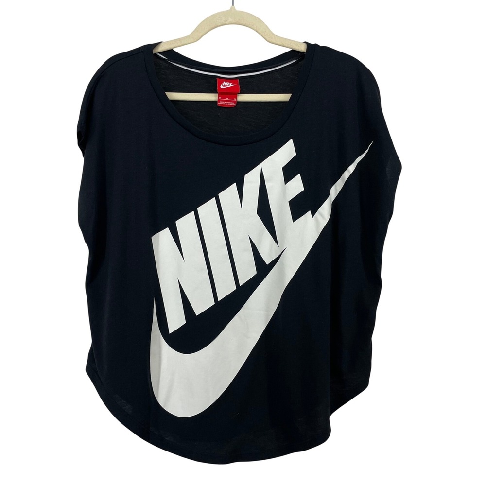 Nike Size Medium T-Shirt Black Graphic Logo Cap Sleeve Relaxed Fit Boxy Womens